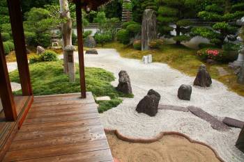 Création de jardin zen japonais dit  japonisant